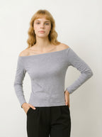 Maglia Top Aderente a Spalle Scoperte Grigio Manica Lunga a Costine