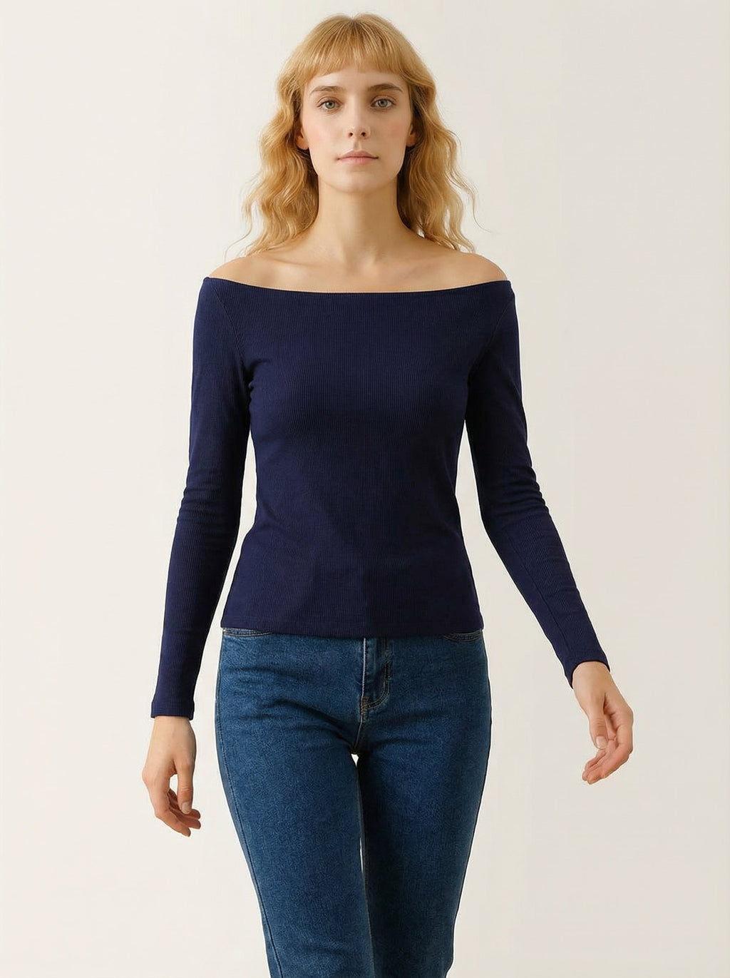 Maglia Donna a Costine con Scollo Off-Shoulder e Maniche Lunghe