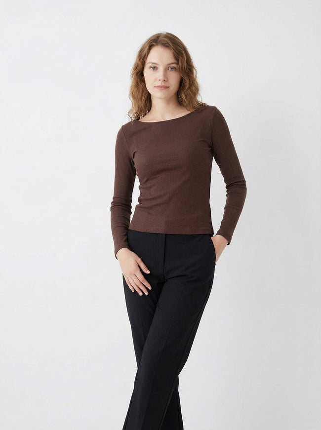 Maglia a Manica Lunga Marrone con Scollo a Barca in Cotone Elasticizzato Hover Image