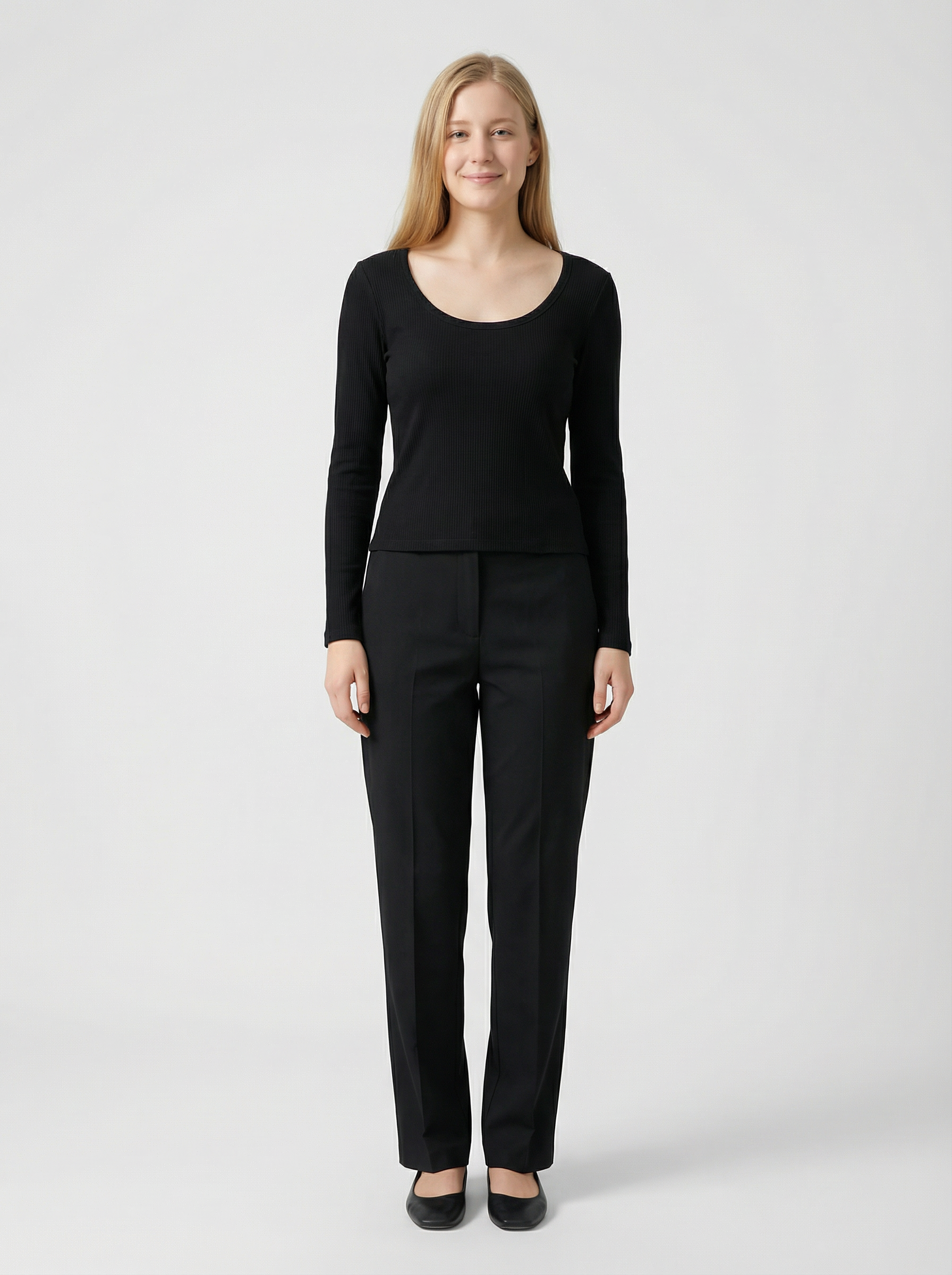 Maglia a Manica Lunga Nera con Scollo a U a Costine