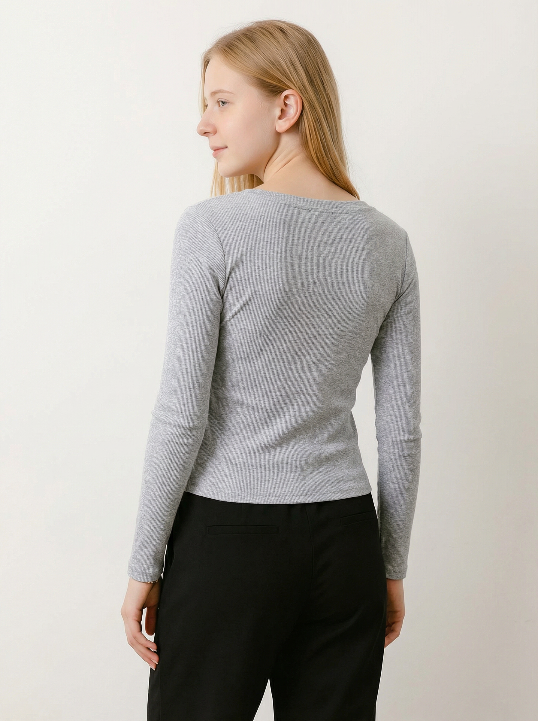 Maglia Basic Donna a Maniche Lunghe con Scollo a U Grigio