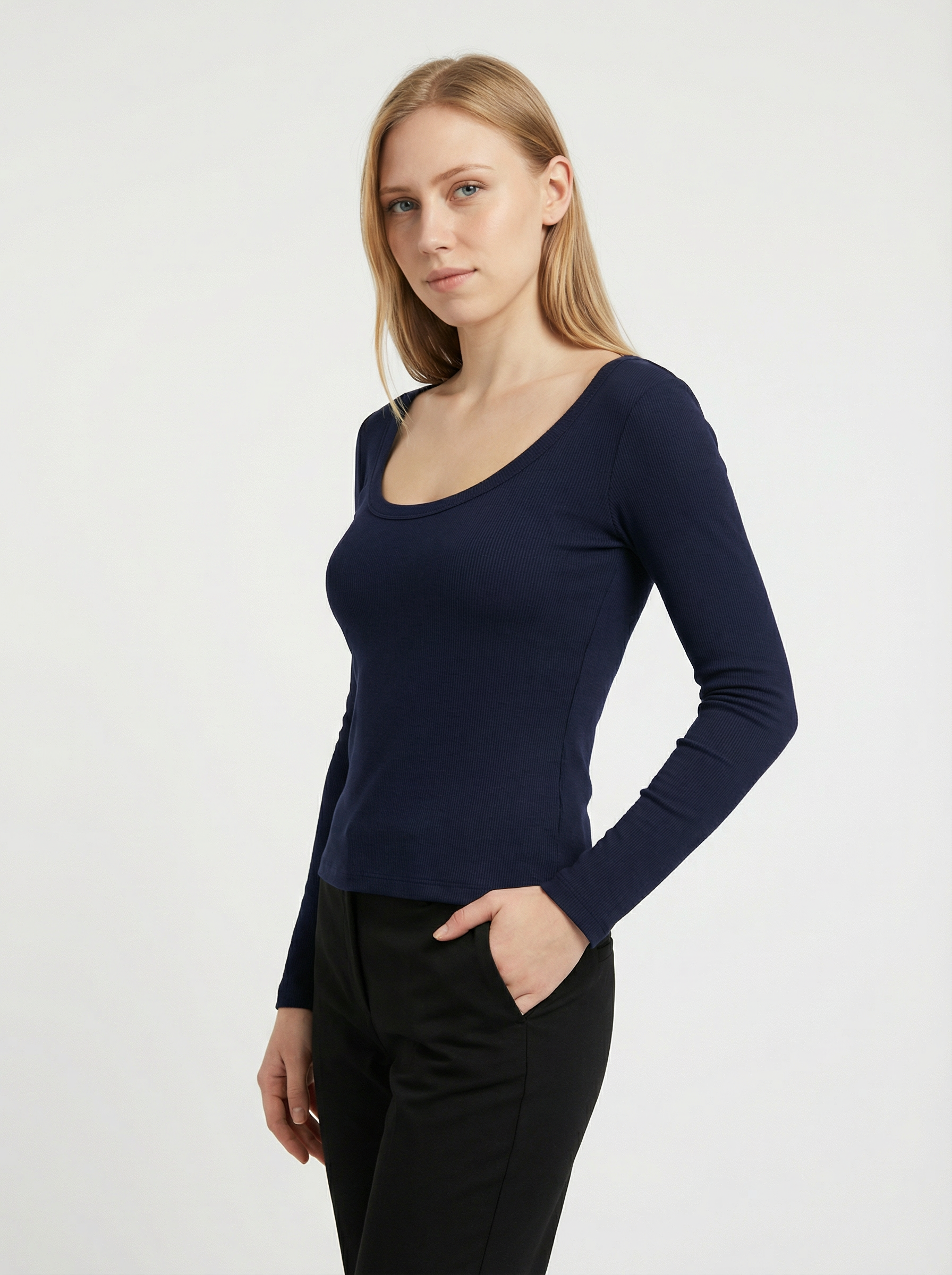 Maglia a Maniche Lunghe a Costine Scollo a U Blu Scuro