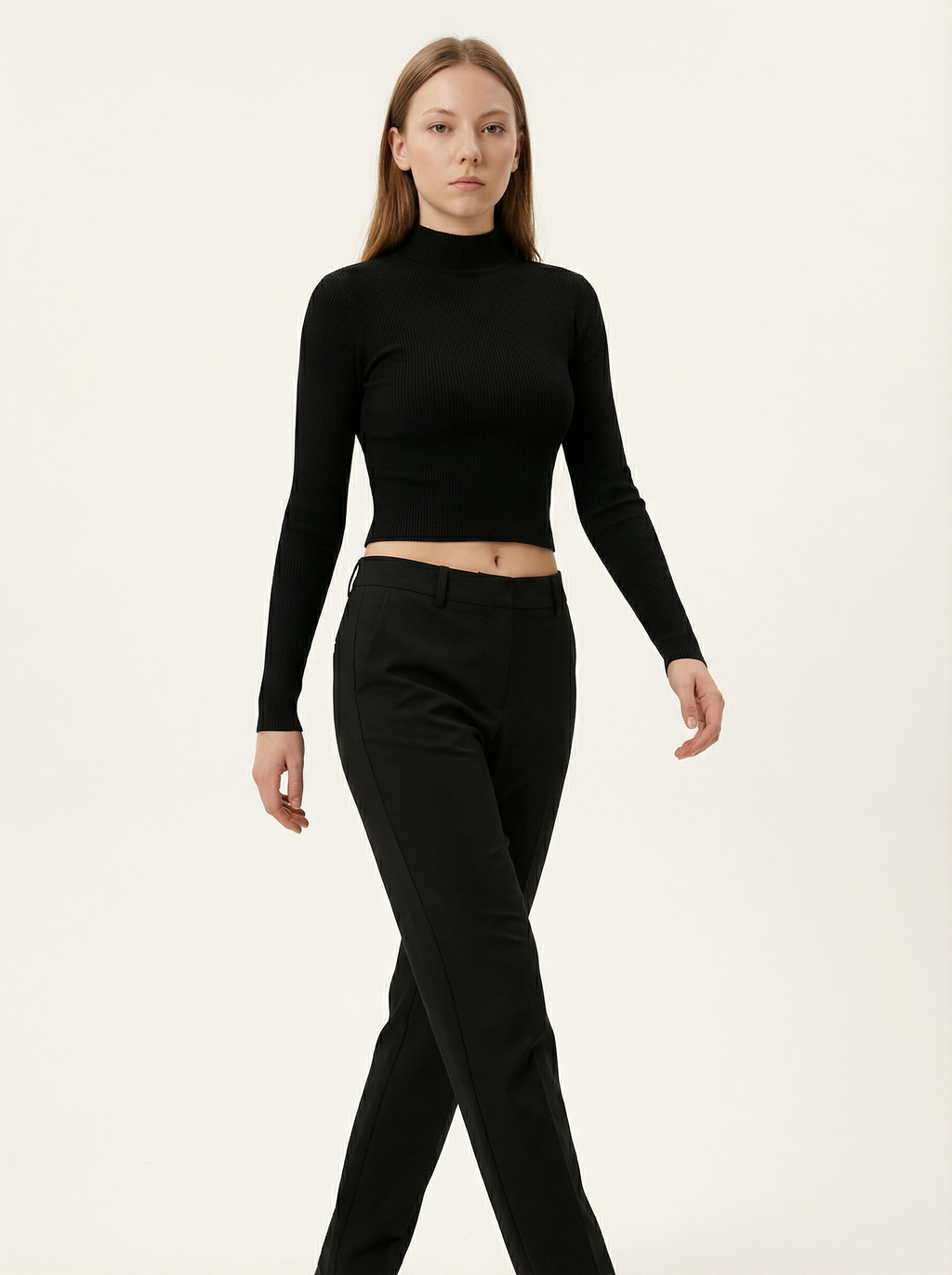 Maglia Crop Top Giallo a Costine Collo Alto Maniche Lunghe