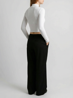 Maglia Crop Top Bianco A Costine Collo Alto e Maniche Lunghe Donna