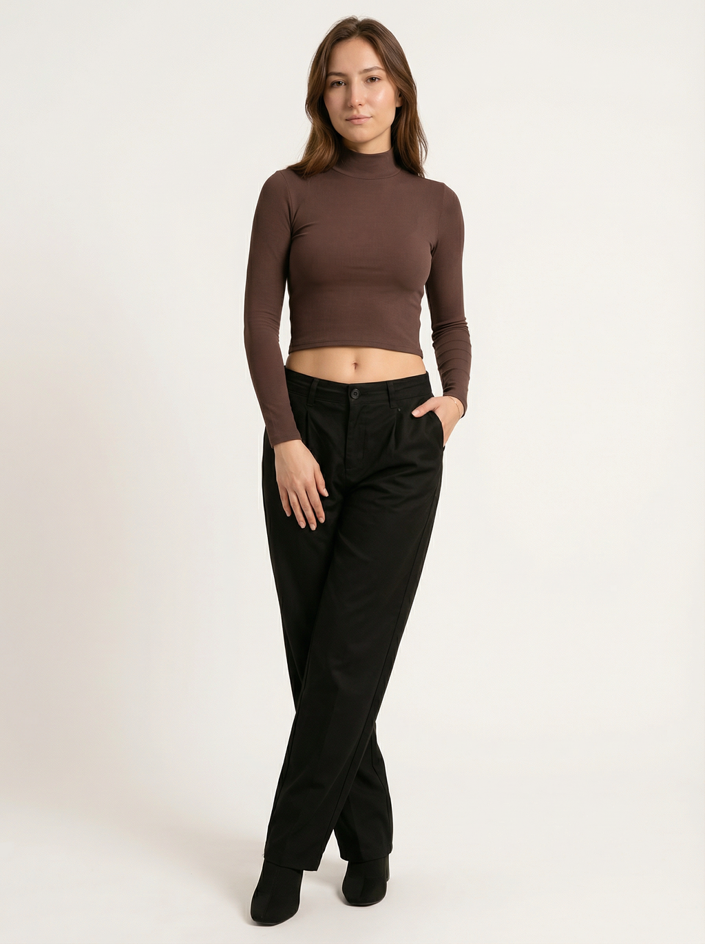 Maglia Crop Donna a Collo Alto a Costine in Cotone Marrone