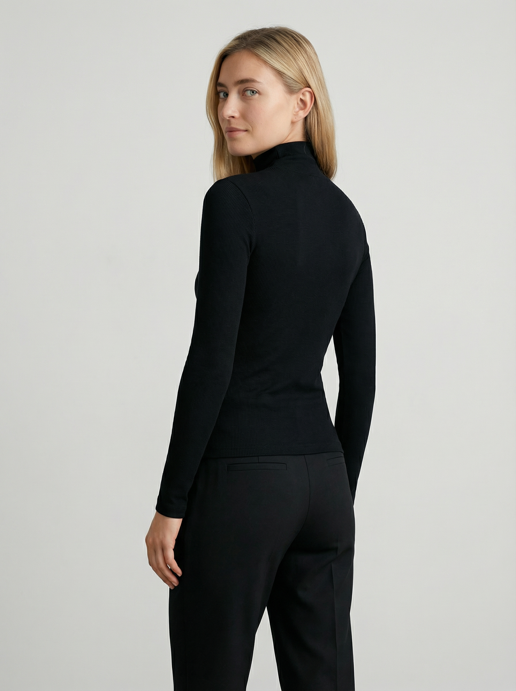 Maglia Dolcevita Donna Classico Nero a Maniche Lunghe in Cotone e Viscosa