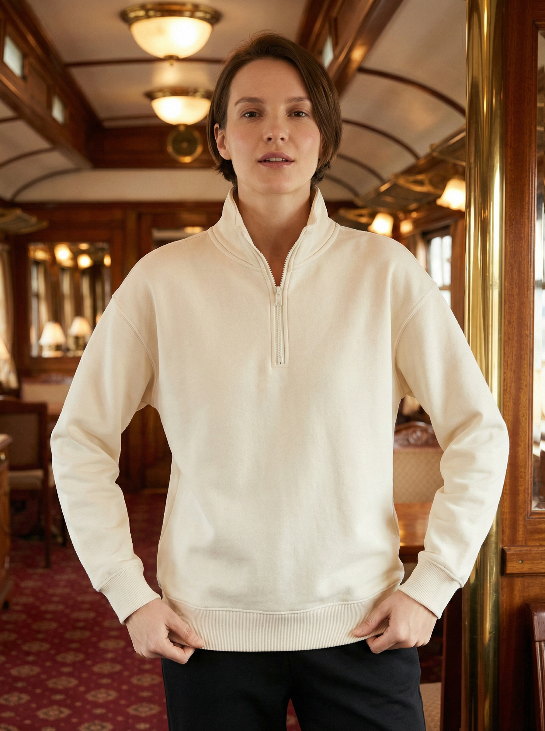 Brassière Sportiva Nera a Costine, Spalline Multiple Incrociate