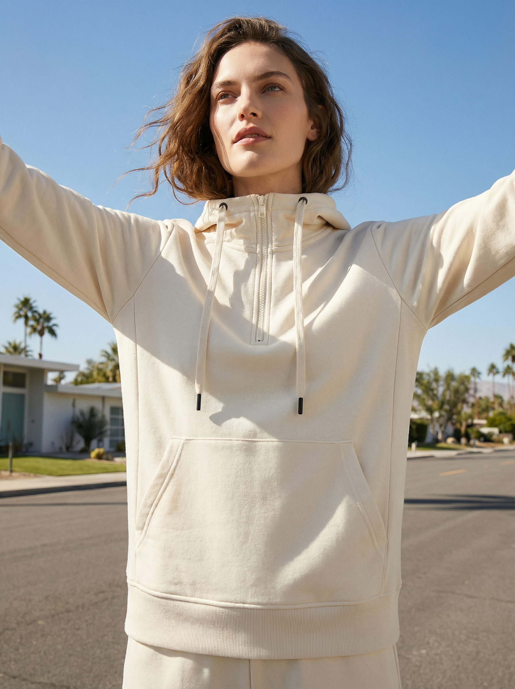 Felpa Donna con Cappuccio e Mezza Zip - Nera, Beige, Grigia