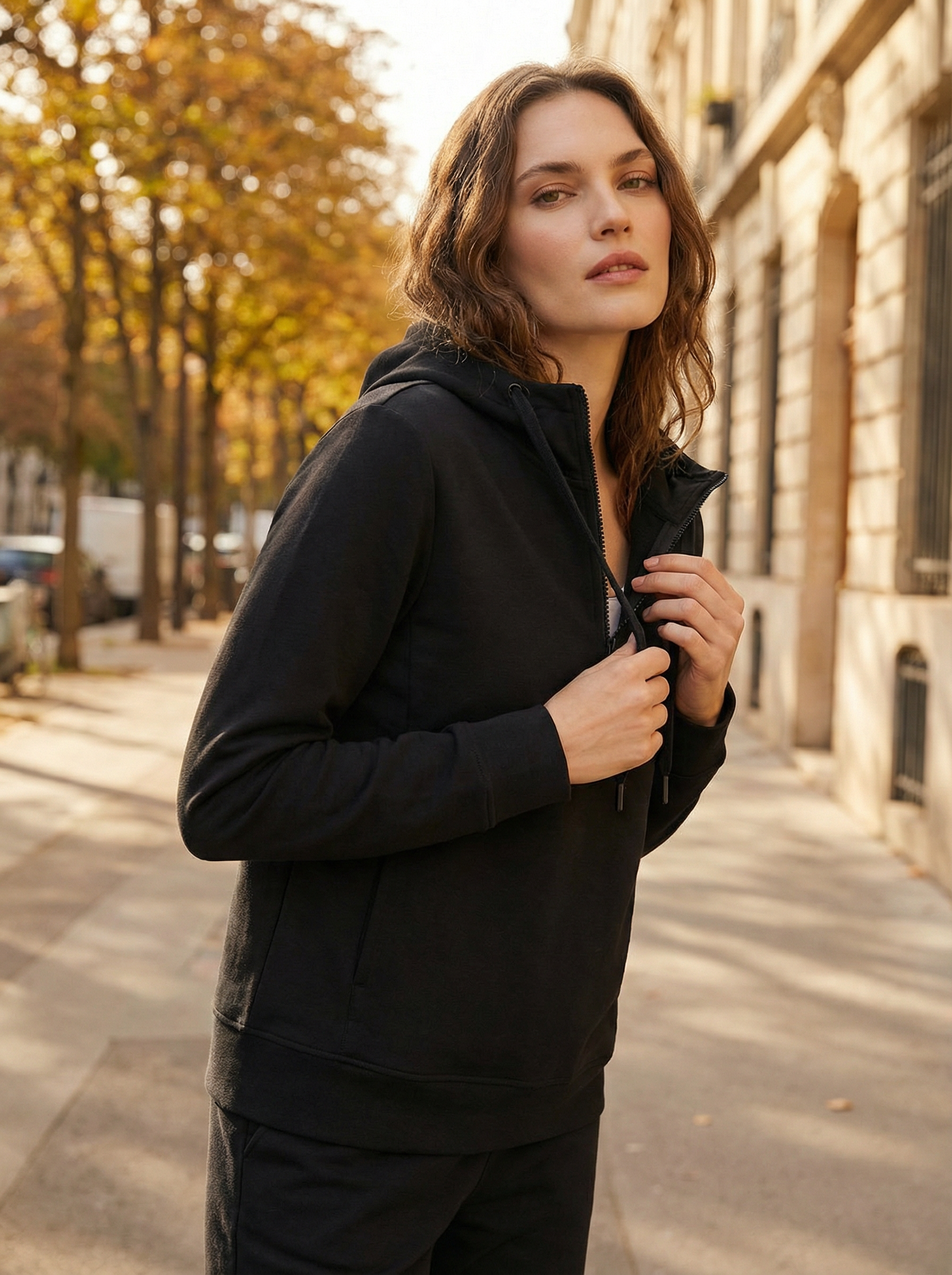 Felpa Donna con Cappuccio e Mezza Zip - Nera, Beige, Grigia