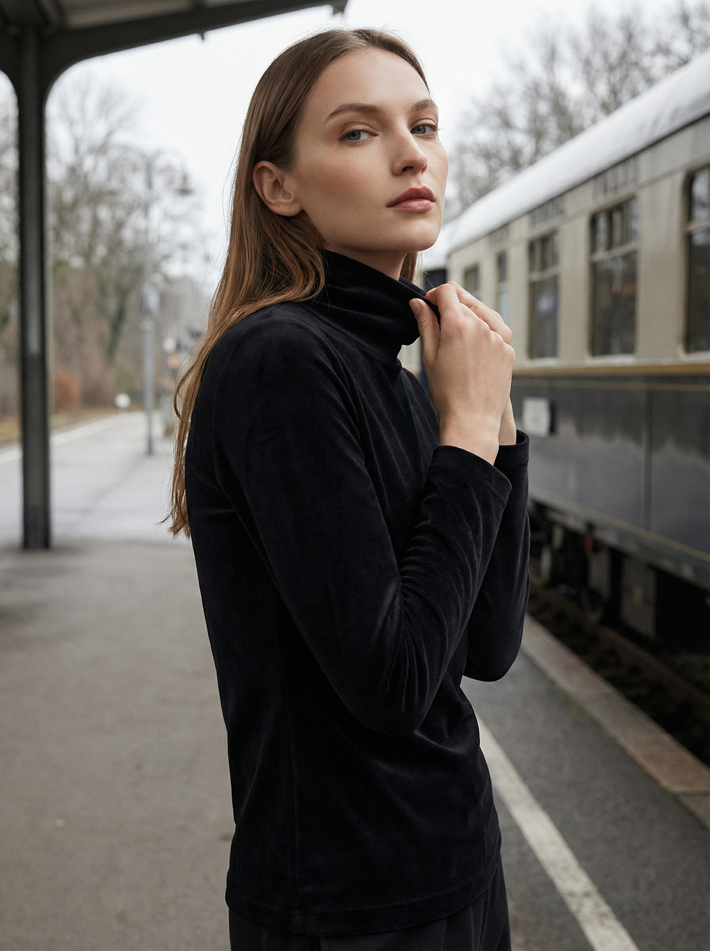 Maglia Dolcevita Termica a Maniche Lunghe in Poliestere Elastico