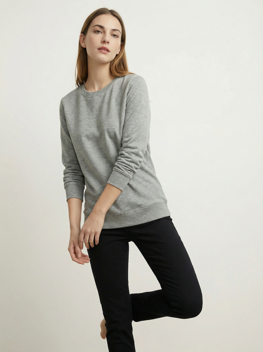 Brassière Sportiva Nera a Costine, Spalline Multiple Incrociate