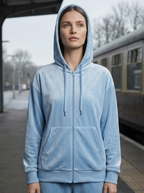 Tuta Sportiva Completa in Velluto Felpato con Cappuccio Donna
