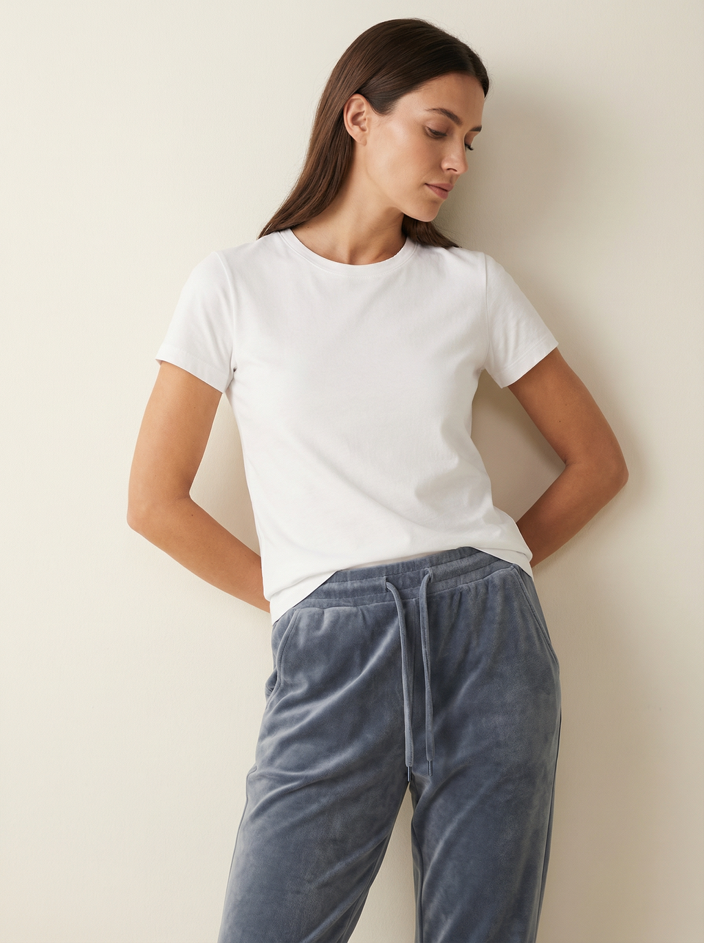 Pantaloni Jogger in Velluto Brillante con Polsini e Coulisse