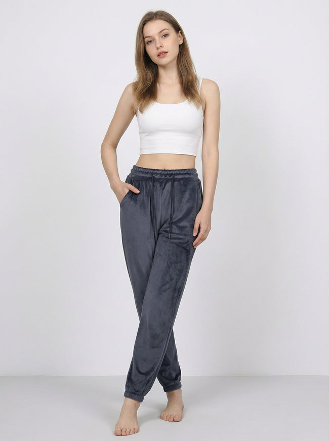 Joggers Donna in Velluto Morbido Elasticizzato Taglie Forti Main Image