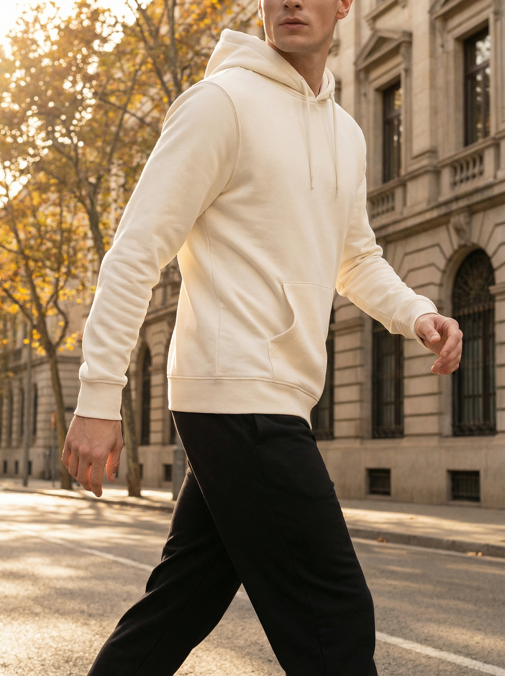Felpa Nera Uomo con Cappuccio in Pile Morbido e Caldo