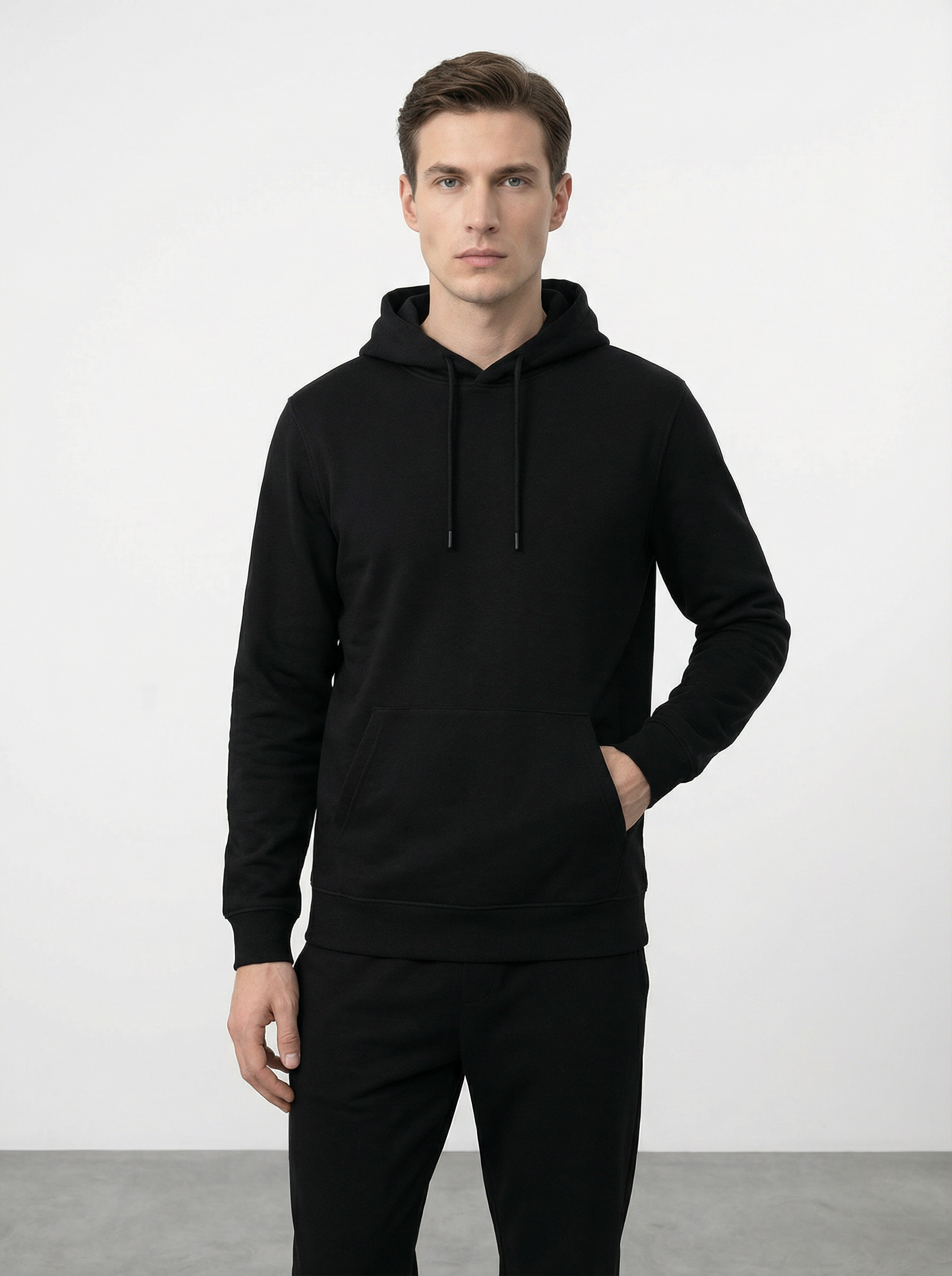 Felpa Nera Uomo con Cappuccio in Pile Morbido e Caldo