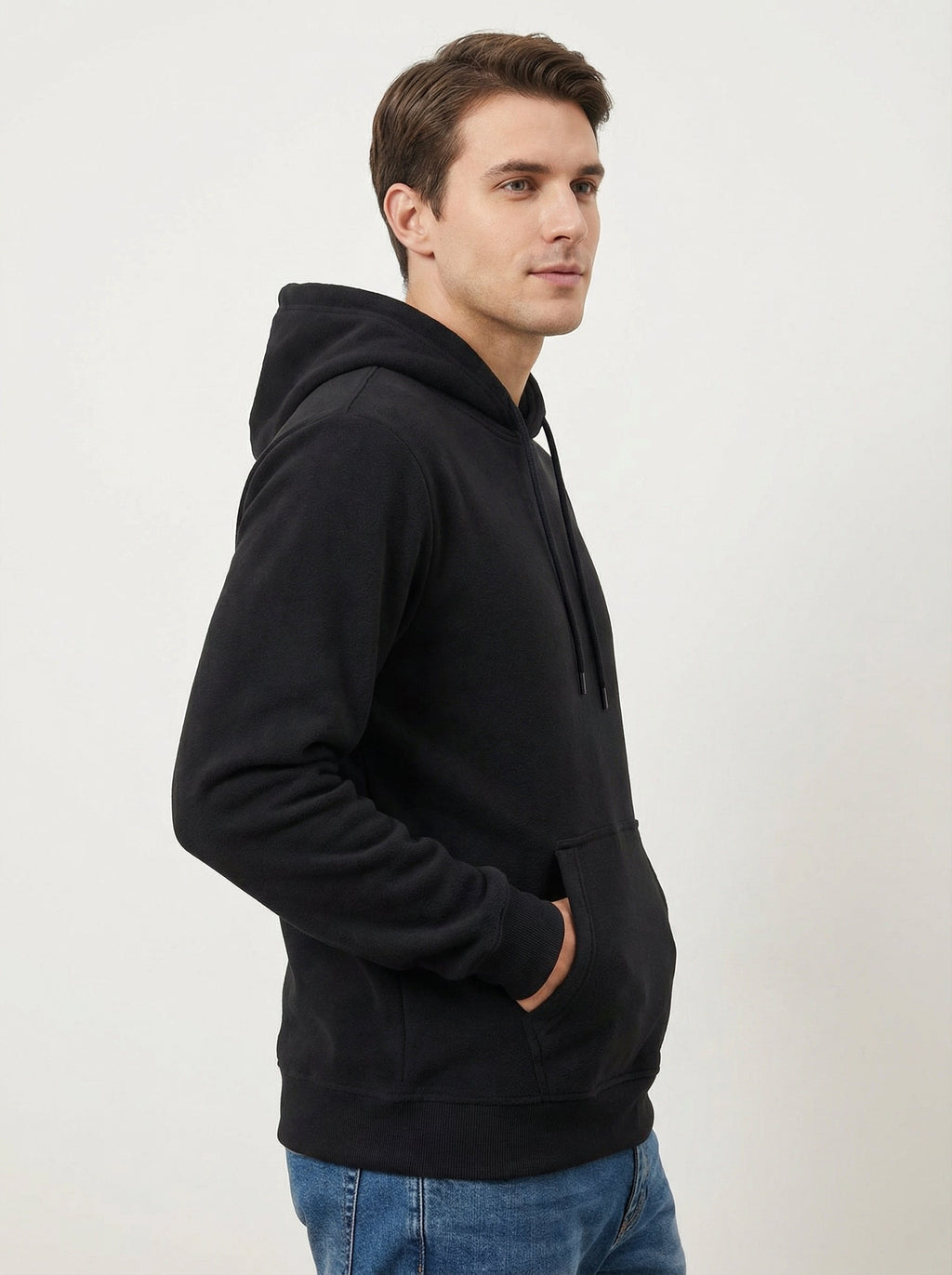 Felpa Nera Uomo con Cappuccio in Pile Morbido e Caldo